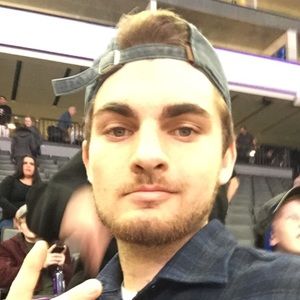 Meet your Posher, Nic